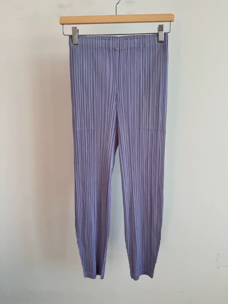 Issey Miyake Issey Miyake size:2 Purple pleated trousers Size 22" - 1 Thumbnail