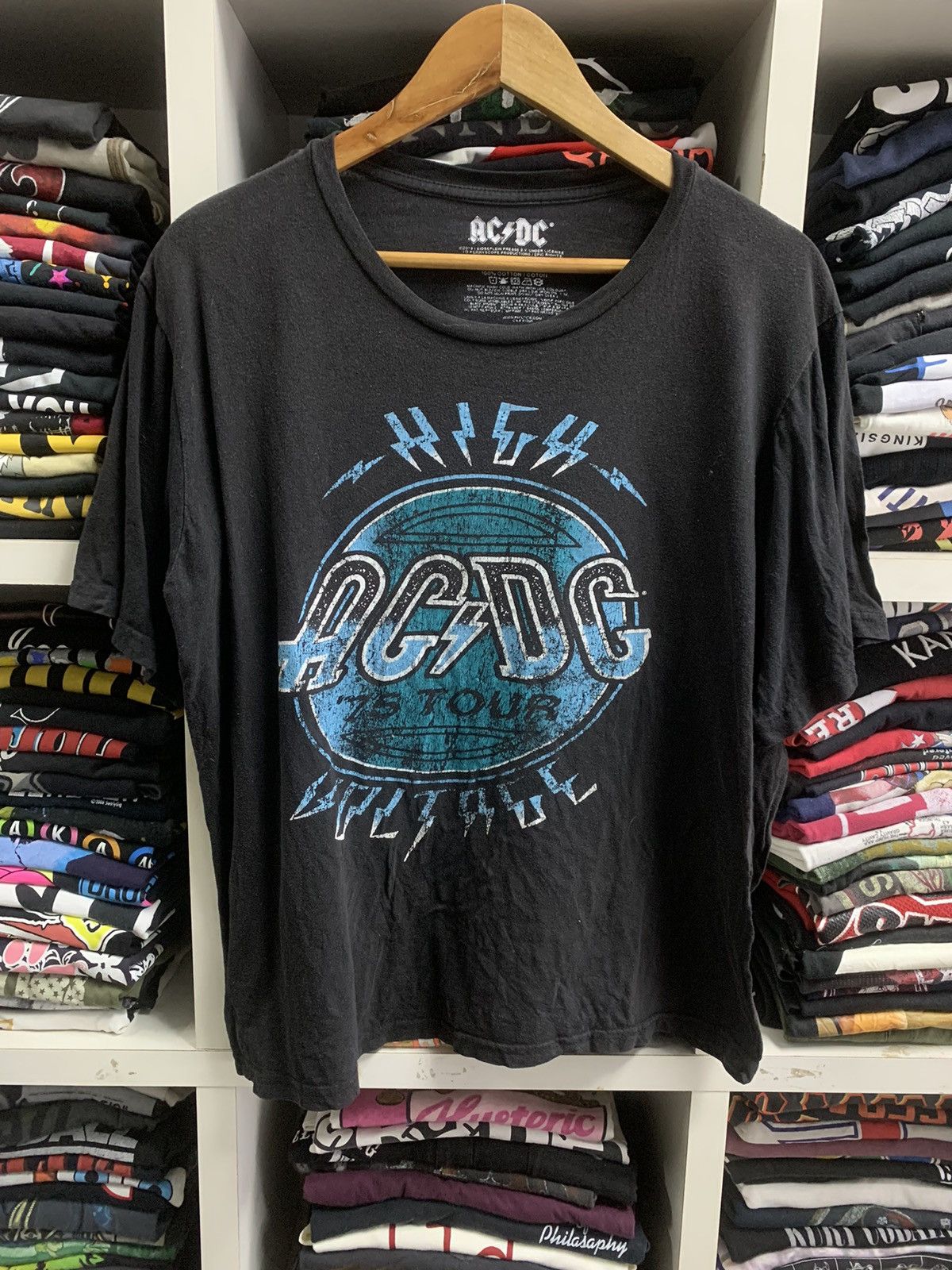 AC/DC × Band Tees × Vintage Vintage AC/DC Rock Band T-shirt Size US M / EU 48-50 / 2 - 1 Thumbnail