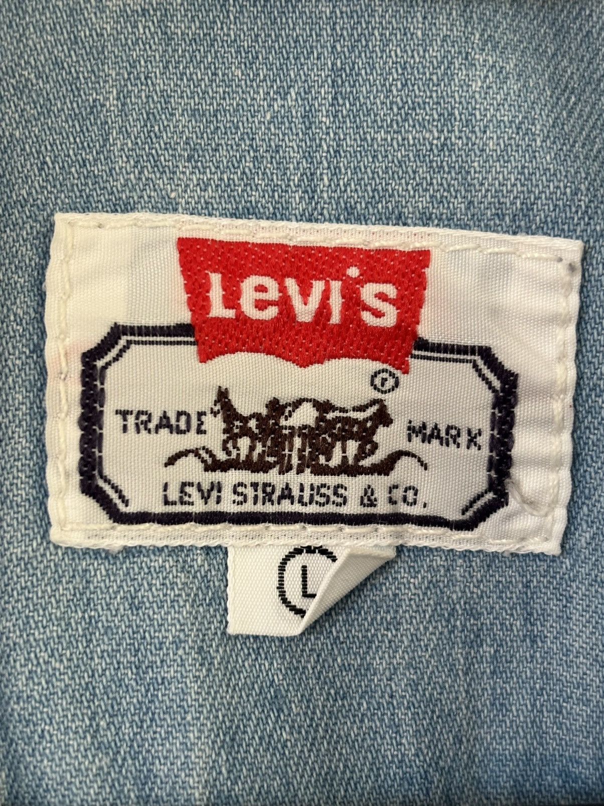 Levi's × Levi's Vintage Clothing Vintage 90s Washed Denim Cargo Shirt Size US L / EU 52-54 / 3 - 6 Thumbnail