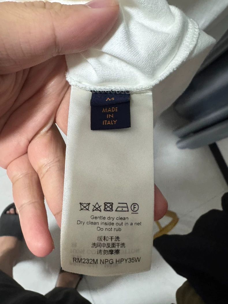 Louis Vuitton Louis Vuitton short sleeves Size US M / EU 48-50 / 2 - 4 Thumbnail