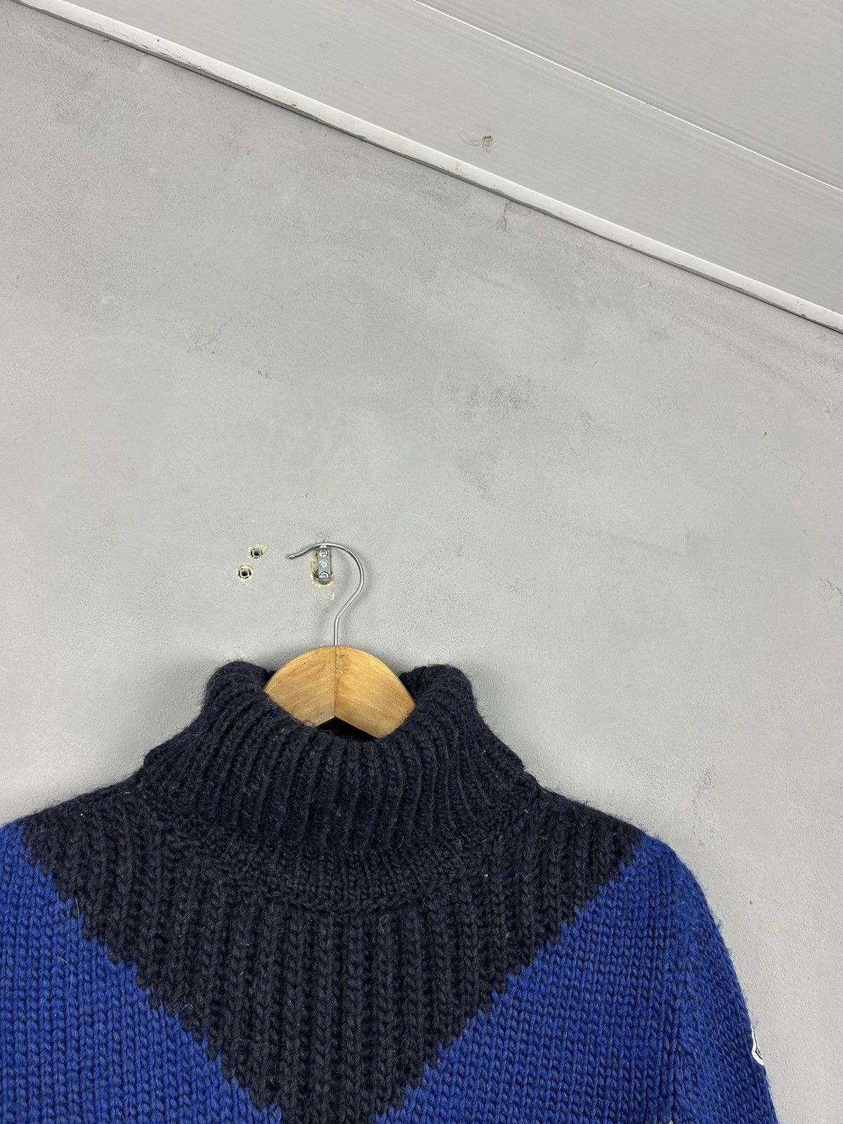Moncler Moncler Wool Chevron Knit Sweater Made in Italy Size M Size US M / EU 48-50 / 2 - 5 Thumbnail