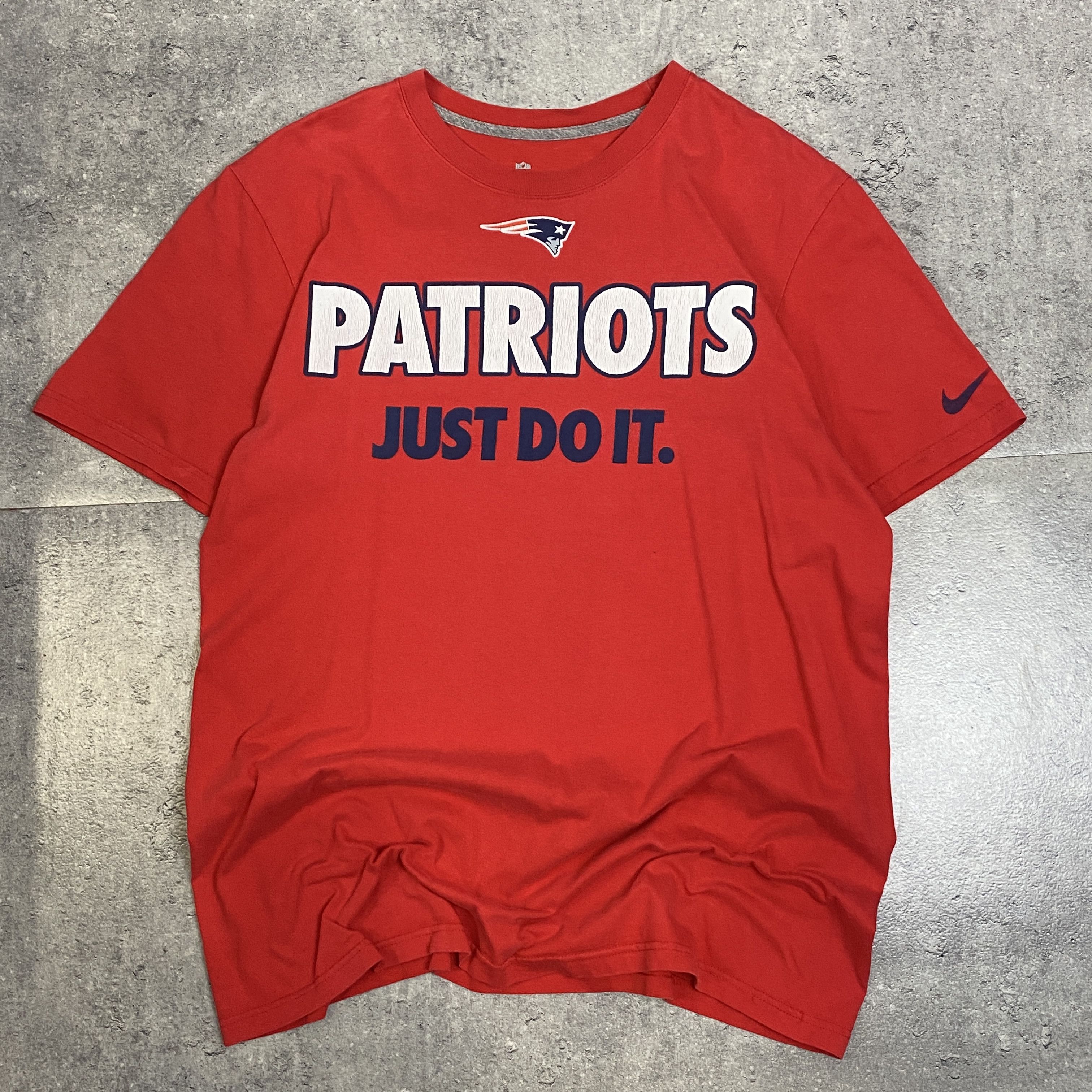 Nike Nike Patriots red t-shirt - M/L Size US M / EU 48-50 / 2 - 1 Thumbnail