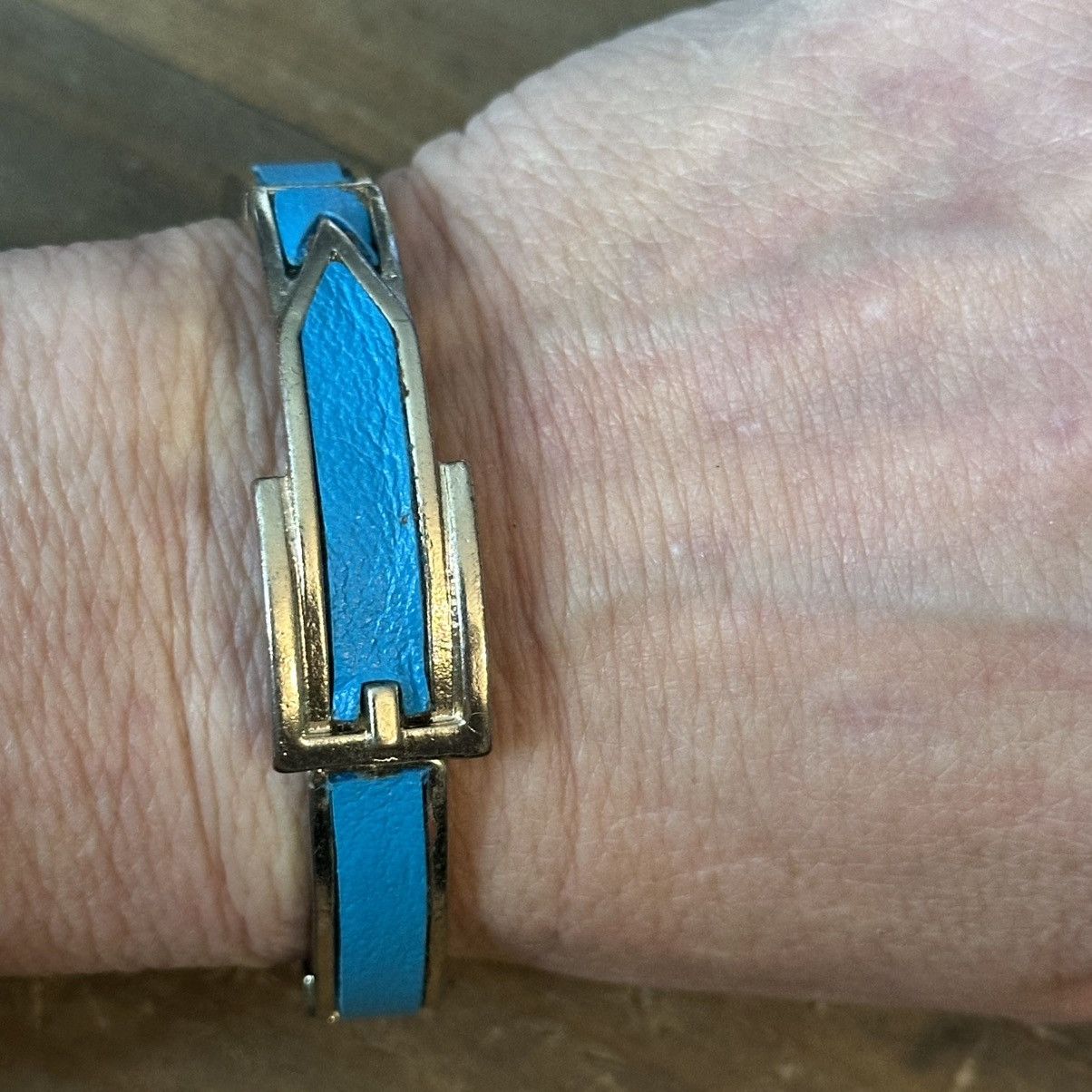 Other Turquoise color leather inlay buckle stretch bracelet Size ONE SIZE - 2 Thumbnail