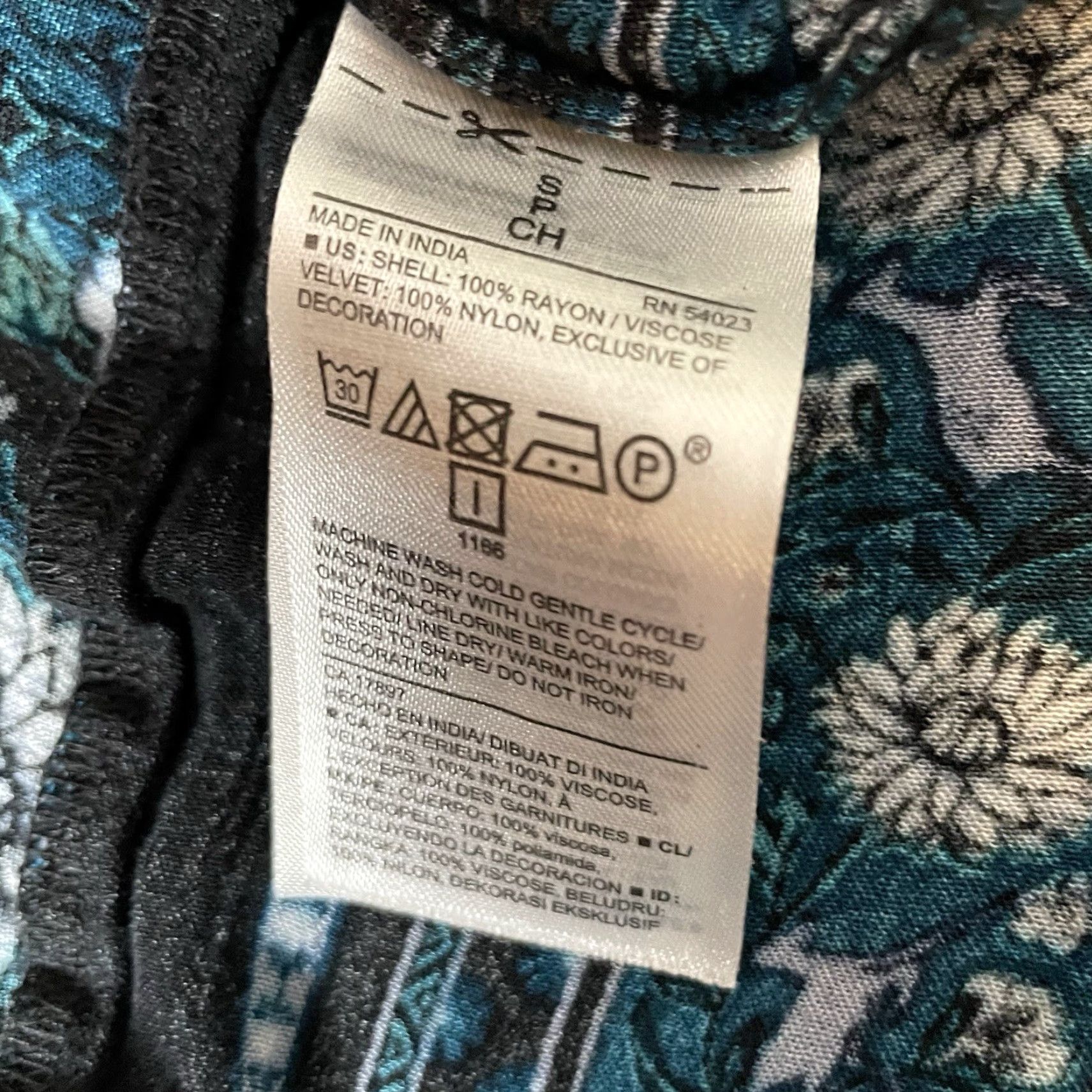 Old Navy Old Navy Blouse Shirt Womens S Dark Teal Floral Peasant Boho Puff Sleeve V-Neck Size S / US 4 / IT 40 - 7 Thumbnail