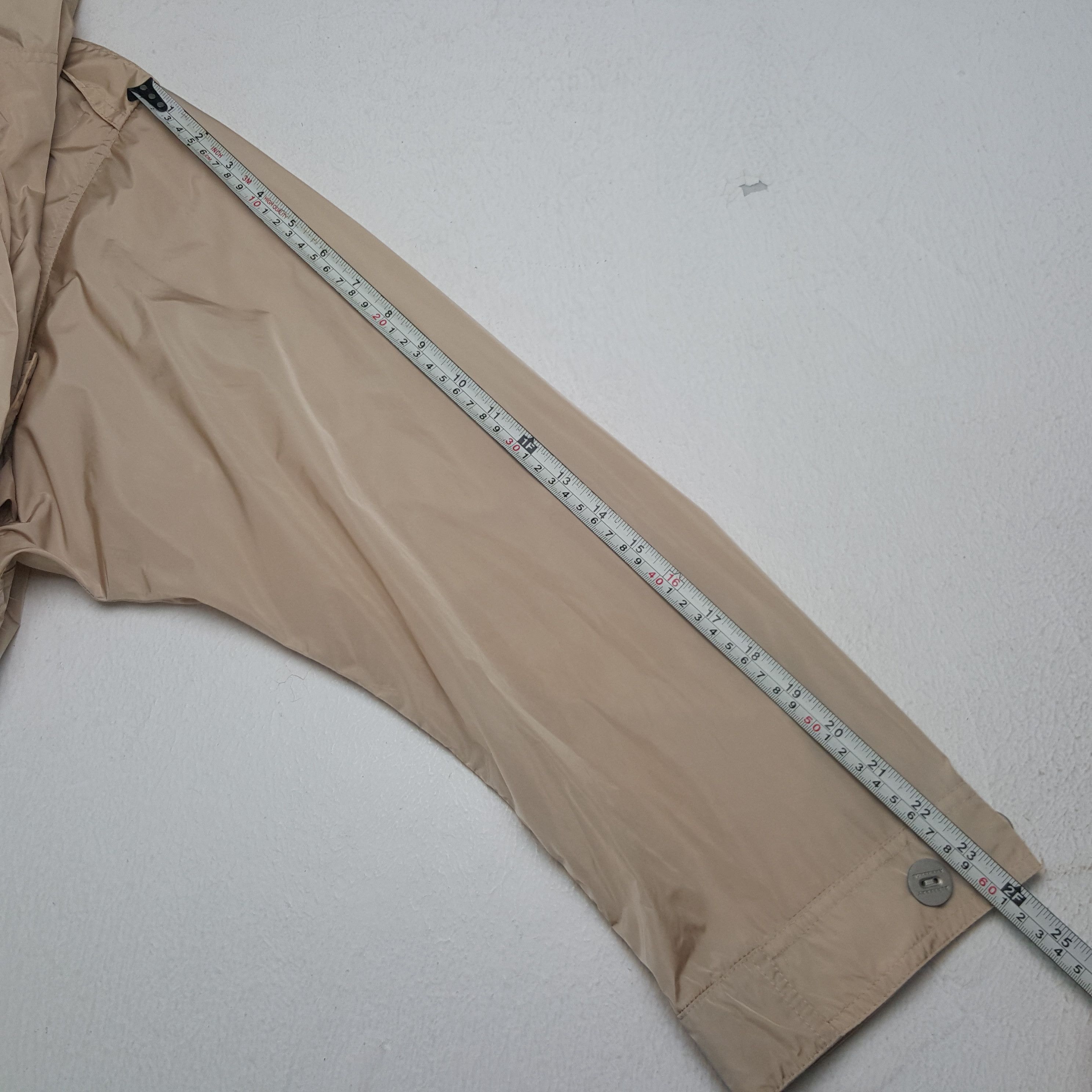 Burberry × Vintage Vintage Burberry London Italian Brand Windbreaker Jacket Size US M / EU 48-50 / 2 - 7 Thumbnail