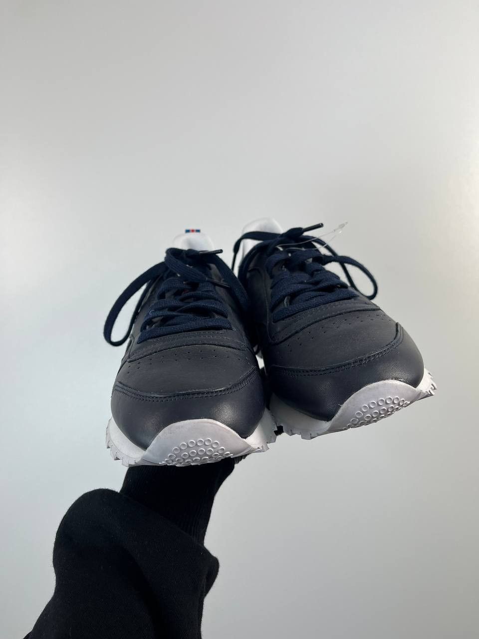 Reebok Reebok Classic Leather Black White Sneakers Mens Size EU 40 Size US 7 / EU 40 - 6 Thumbnail