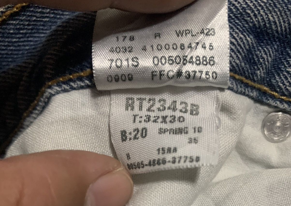 Levi's Vintage Levis 505 Regular Fit Faded Blue Jeans Distressed Size US 33 - 13 Thumbnail