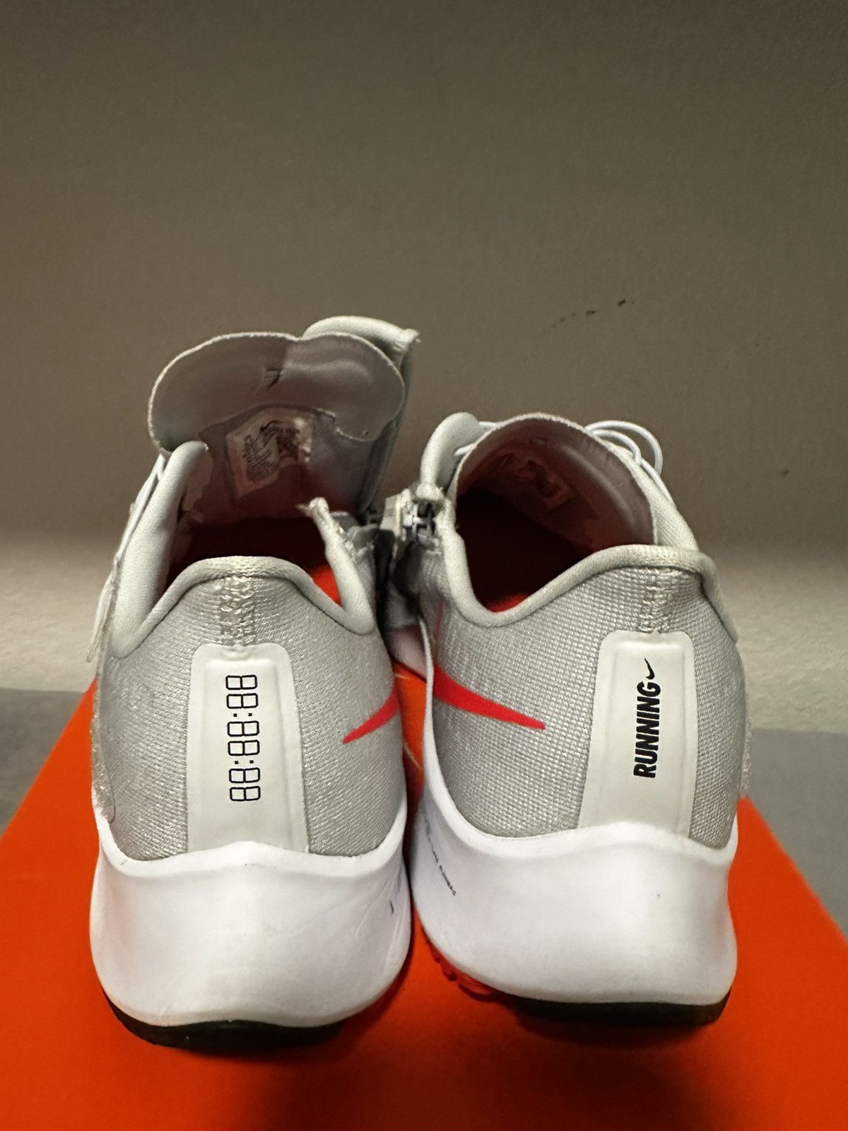 Nike Nike Air Zoom Pegasus 37 Flyease 9.5 Size US 9.5 / EU 42-43 - 5 Thumbnail