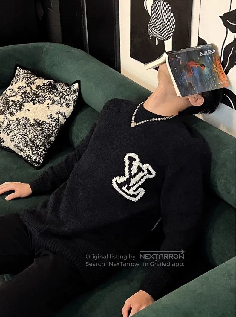 Louis Vuitton Louis Vuitton 24 New Intarsia Logo Teddy Sweater Size US S / EU 44-46 / 1 - 7 Thumbnail