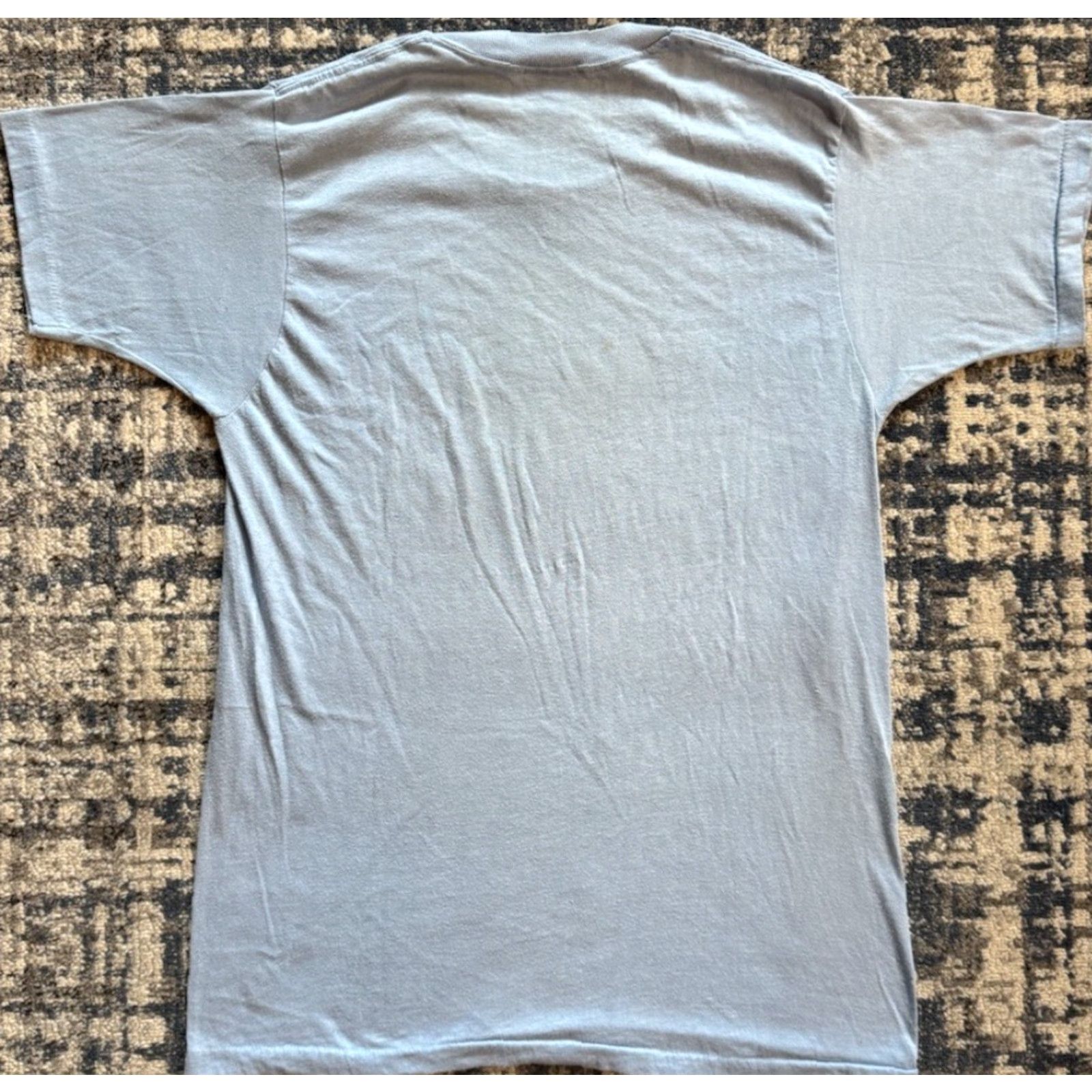 Vintage VINTAGE Grateful Dead Jerry Garcia Skull Roses Art Parking Lot T Shirt Sz L Size US L / EU 52-54 / 3 - 7 Thumbnail