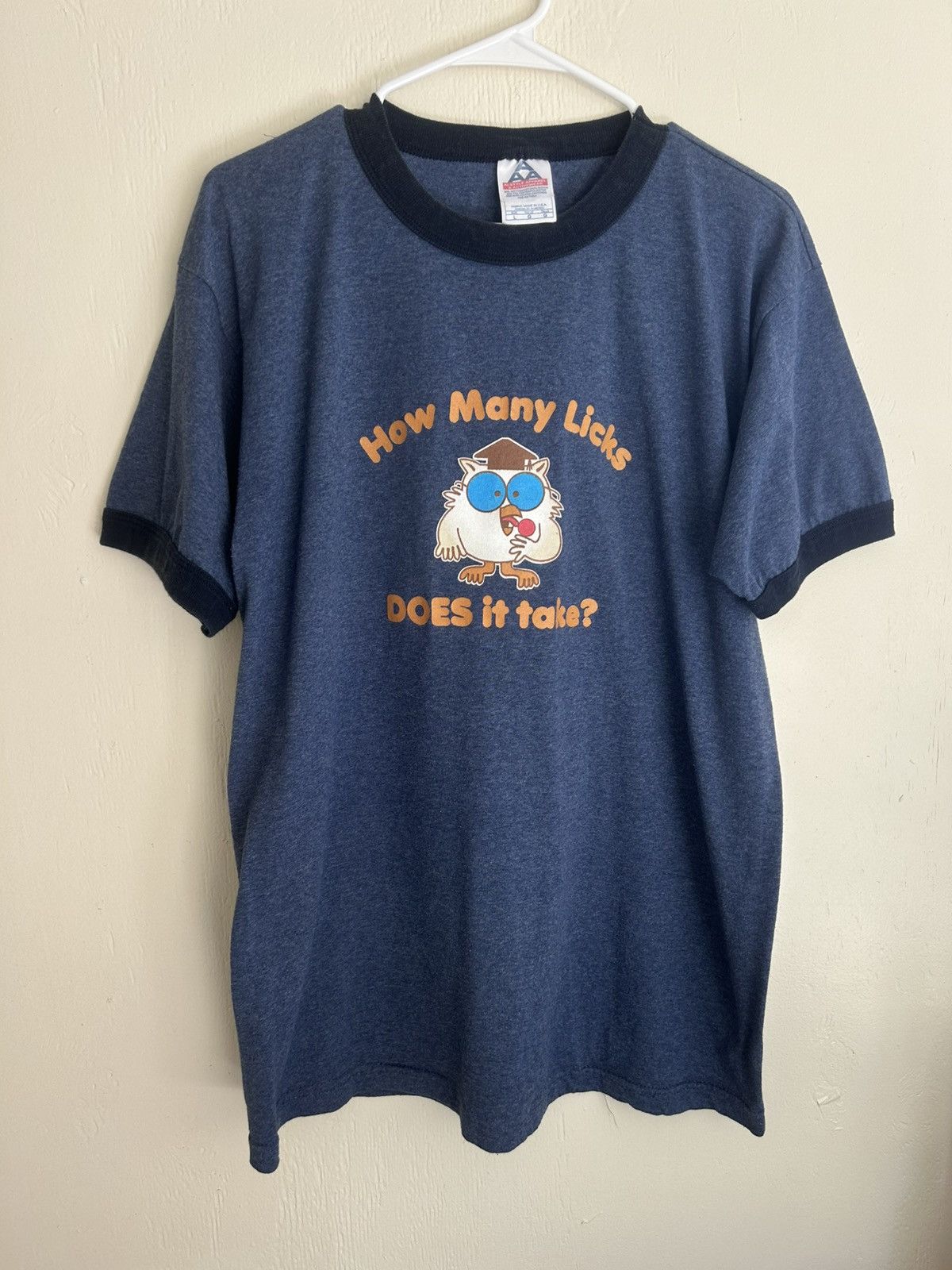 Vintage Vintage Tootsie Pop Owl ‘How Many Licks Does It Take?’ Shirt Size US L / EU 52-54 / 3 - 2 Thumbnail