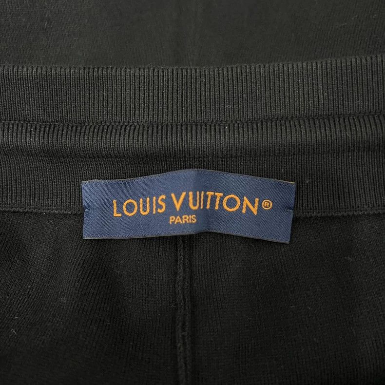 Louis Vuitton Louis Vuitton size m Black drawstring shorts with large log Size US 28 / EU 44 - 3 Thumbnail