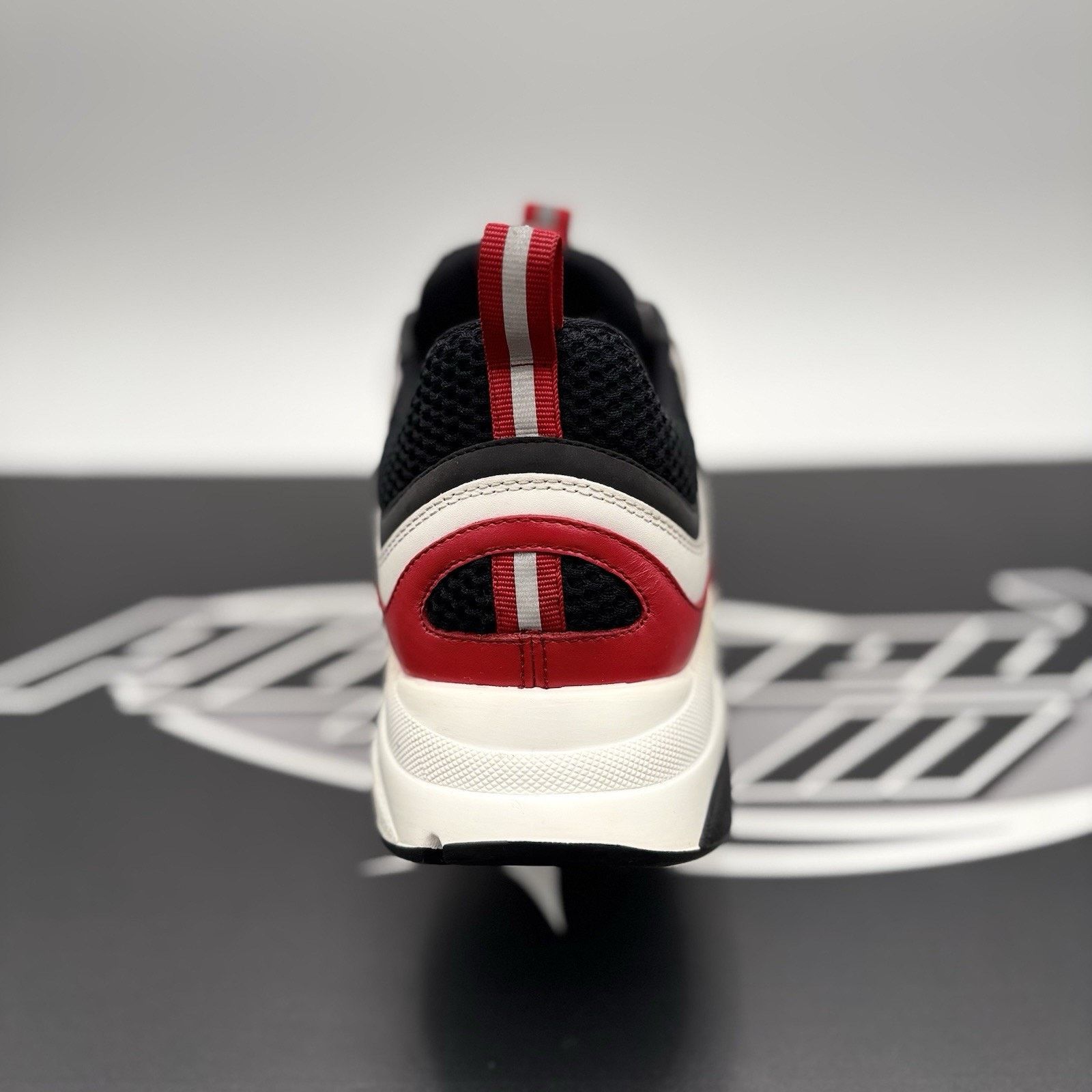 Dior Dior B22 Sneaker ‘ White Red ‘ | GREAT CONDITION! Size US 10 / EU 43 - 3 Thumbnail