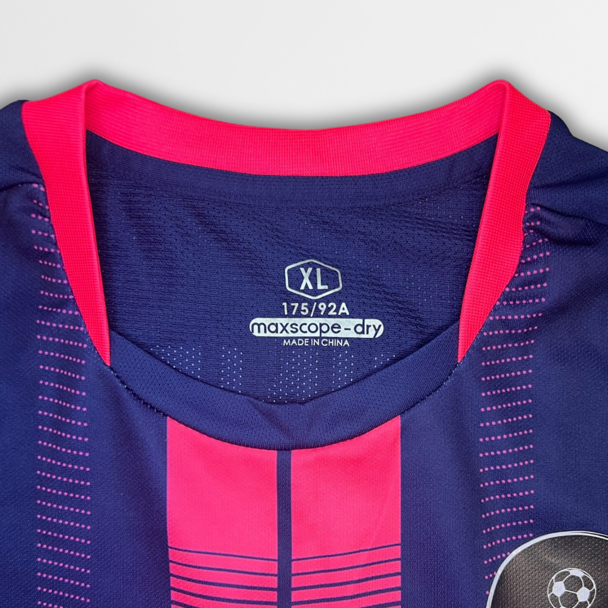 Other Boys Soccer Jersey & Shorts Set XL Navy Pink Striped Maxscop Size US XL / EU 56 / 4 - 4 Thumbnail