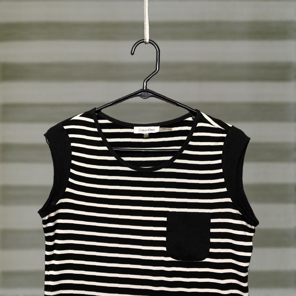 Calvin Klein Calvin Klein Womens XS Sleeveless Top Shirt Pullover Black White Stripes Pocket Shirt Tank Multicolor Casual Basic Classic Colorful 90s? Size XS / US 0-2 / IT 36-38 - 1 Thumbnail