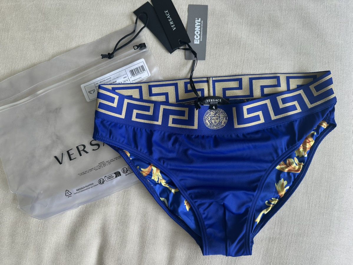Versace Versace swimwear Size US 33 - 1 Thumbnail