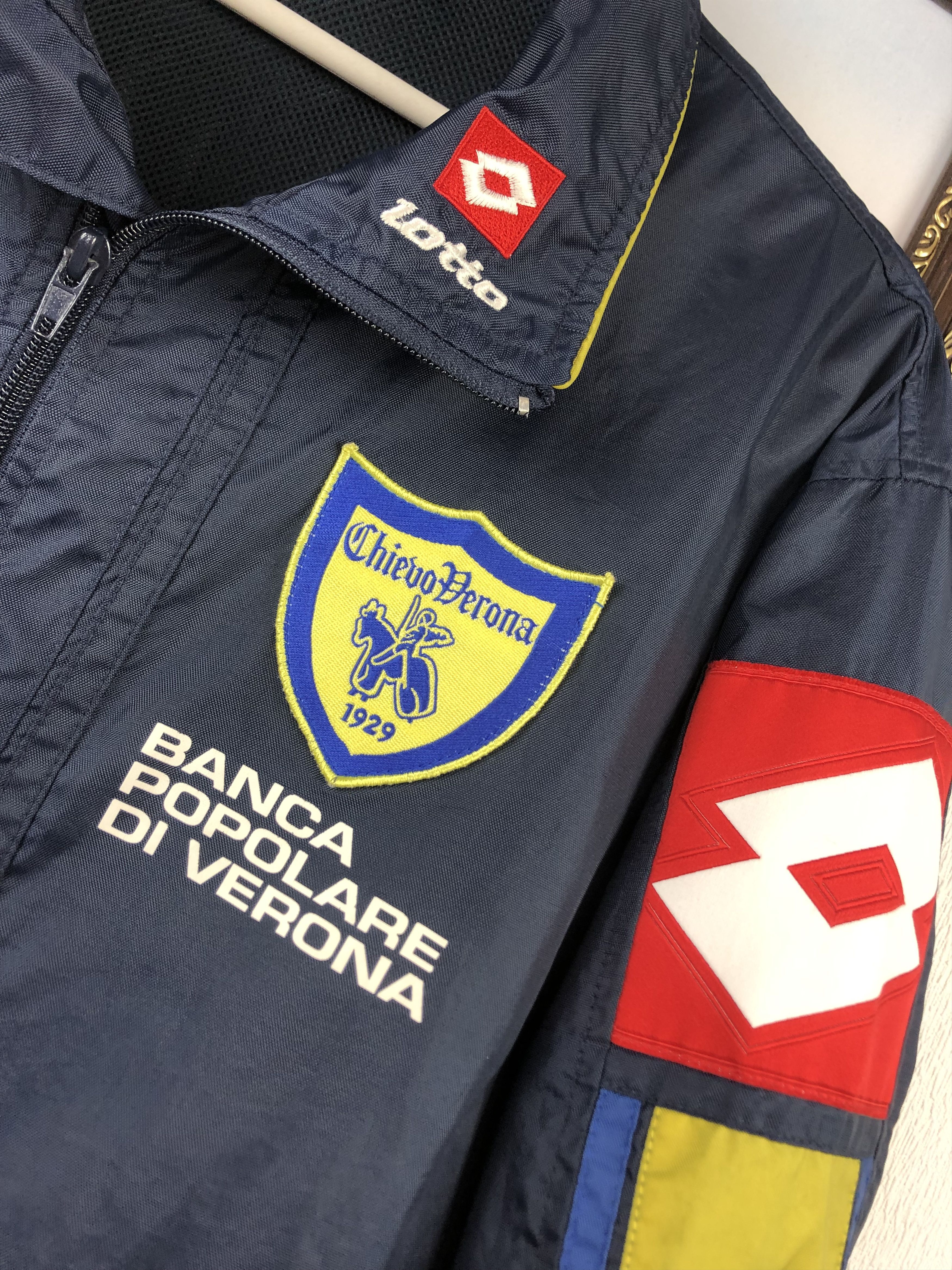 Vintage Vintage Lotto Chievo Verona Jacket Football Soccer Track Top Size US S / EU 44-46 / 1 - 5 Thumbnail
