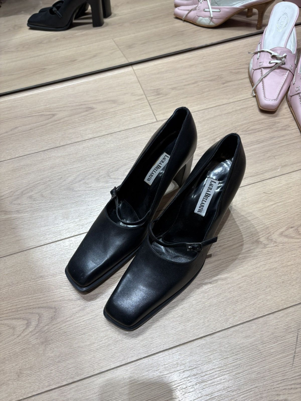 Vintage Italian heels Size US 9 / IT 39 - 6 Thumbnail