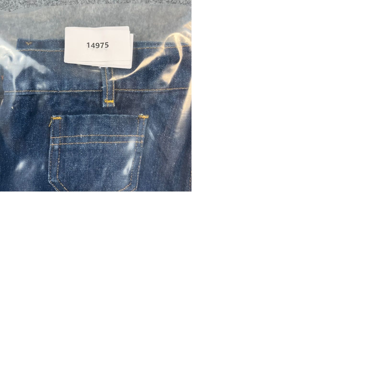Vintage VINTAGE St Bernard Denim Shorts Womens 26 Blue 5-Pocket Cut-Off Jeans Ireland Made W26 UK 6 Size 28" / US 6 / IT 42 - 9 Thumbnail