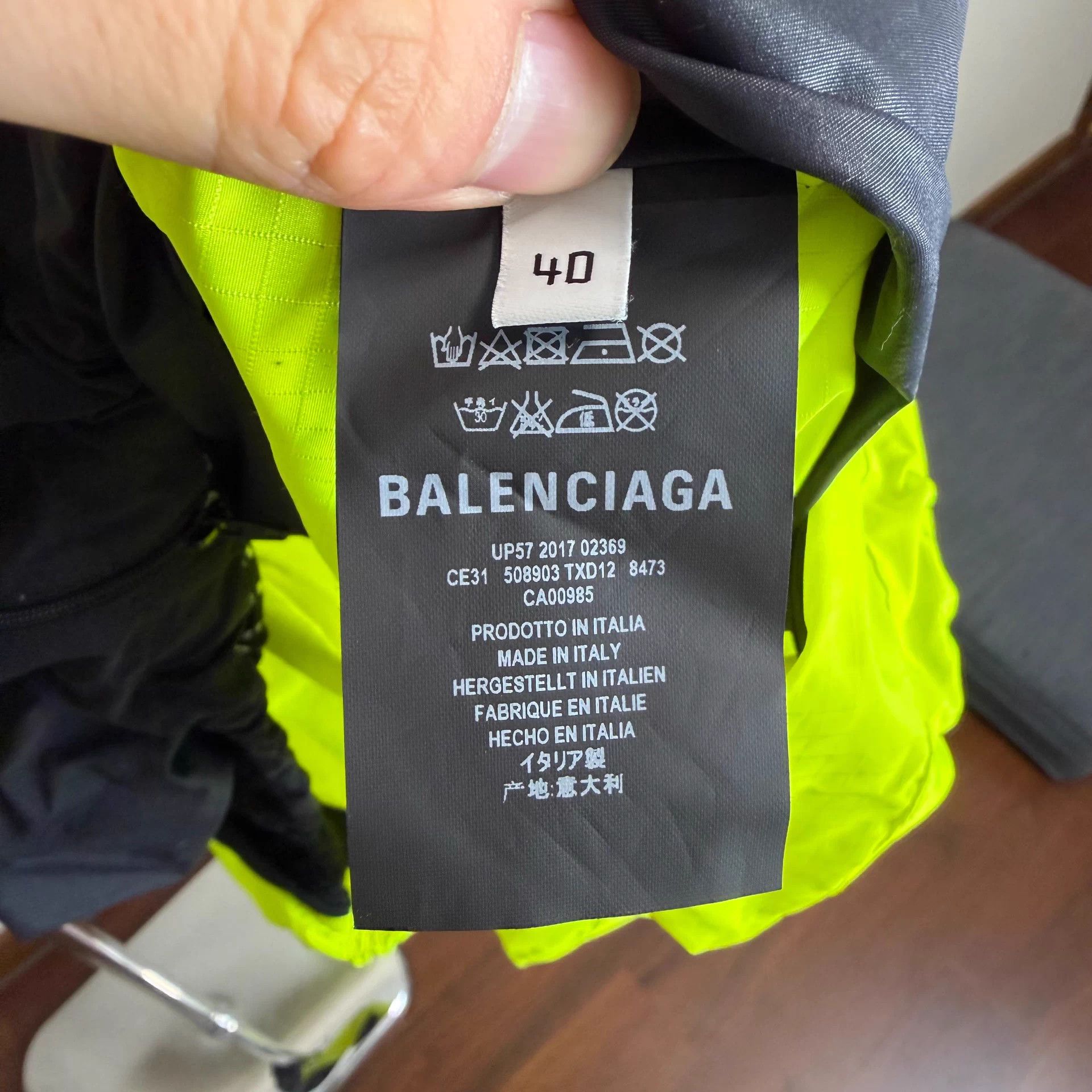 Balenciaga Balenciaga colorblock logo jacket men's 40 yellow Size US XXS / EU 40 - 8 Thumbnail