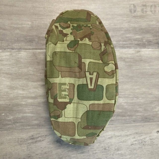 Bape BAPE CAMO Football Shaped Pouch a bathing ape NIGO Size ONE SIZE - 4 Thumbnail