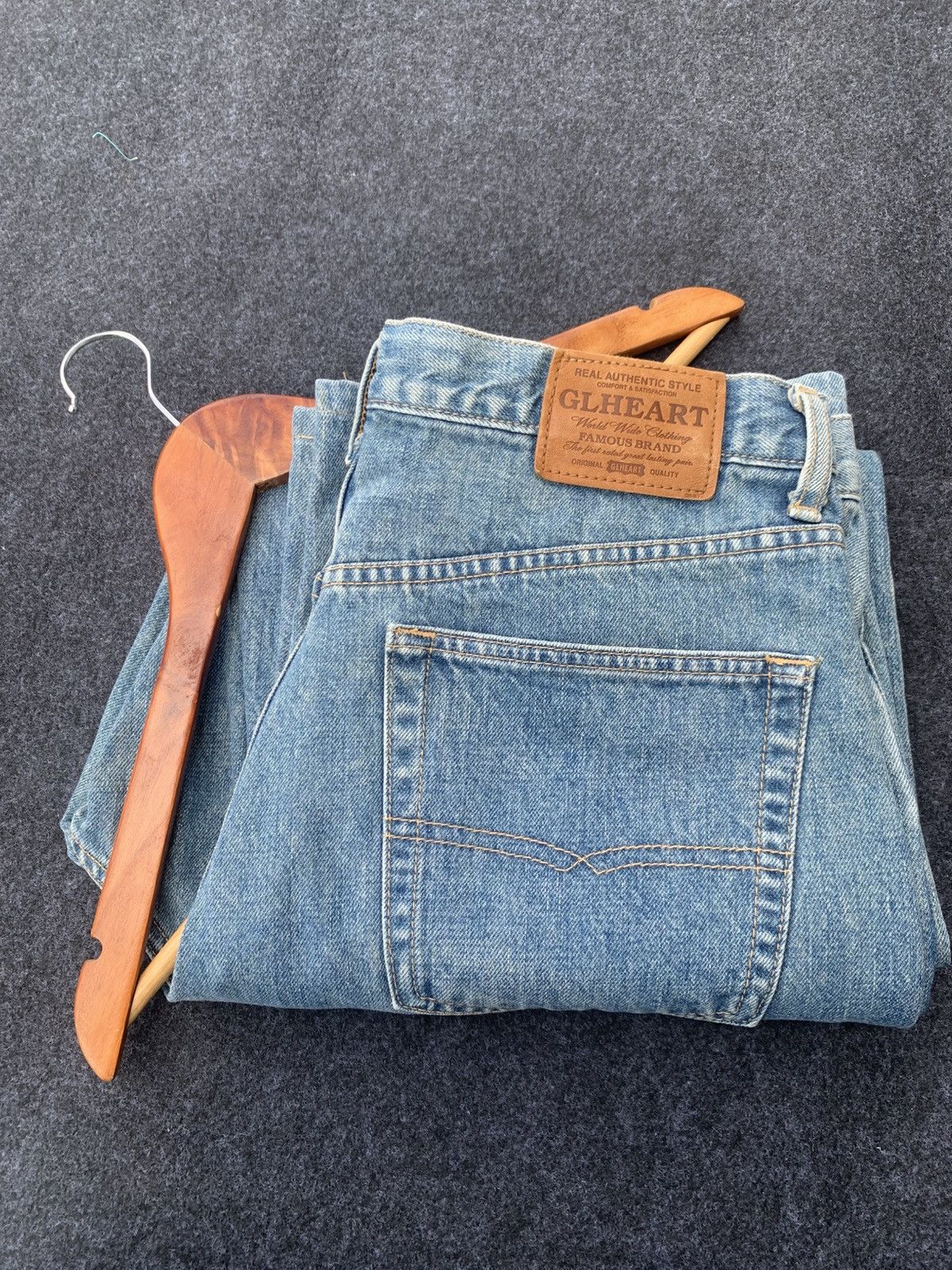 Japanese Brand BAGGY GL HEART JEANS. Size US 33 - 11 Thumbnail