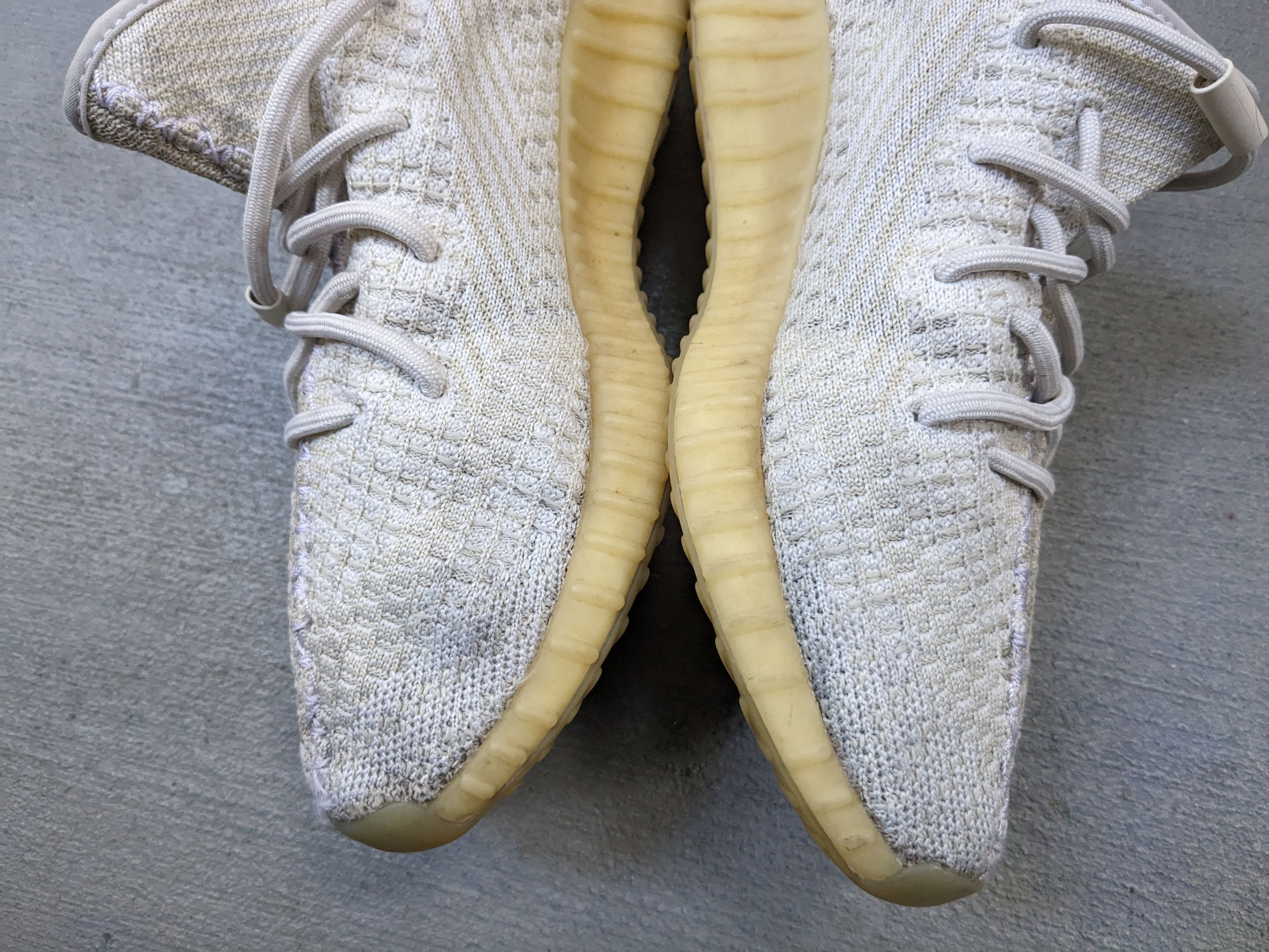 Adidas × Kanye West adidas Yeezy Boost 350 V2 Natural 9.5 FZ5246 Gray Kanye West Size US 9.5 / EU 42-43 - 10 Thumbnail