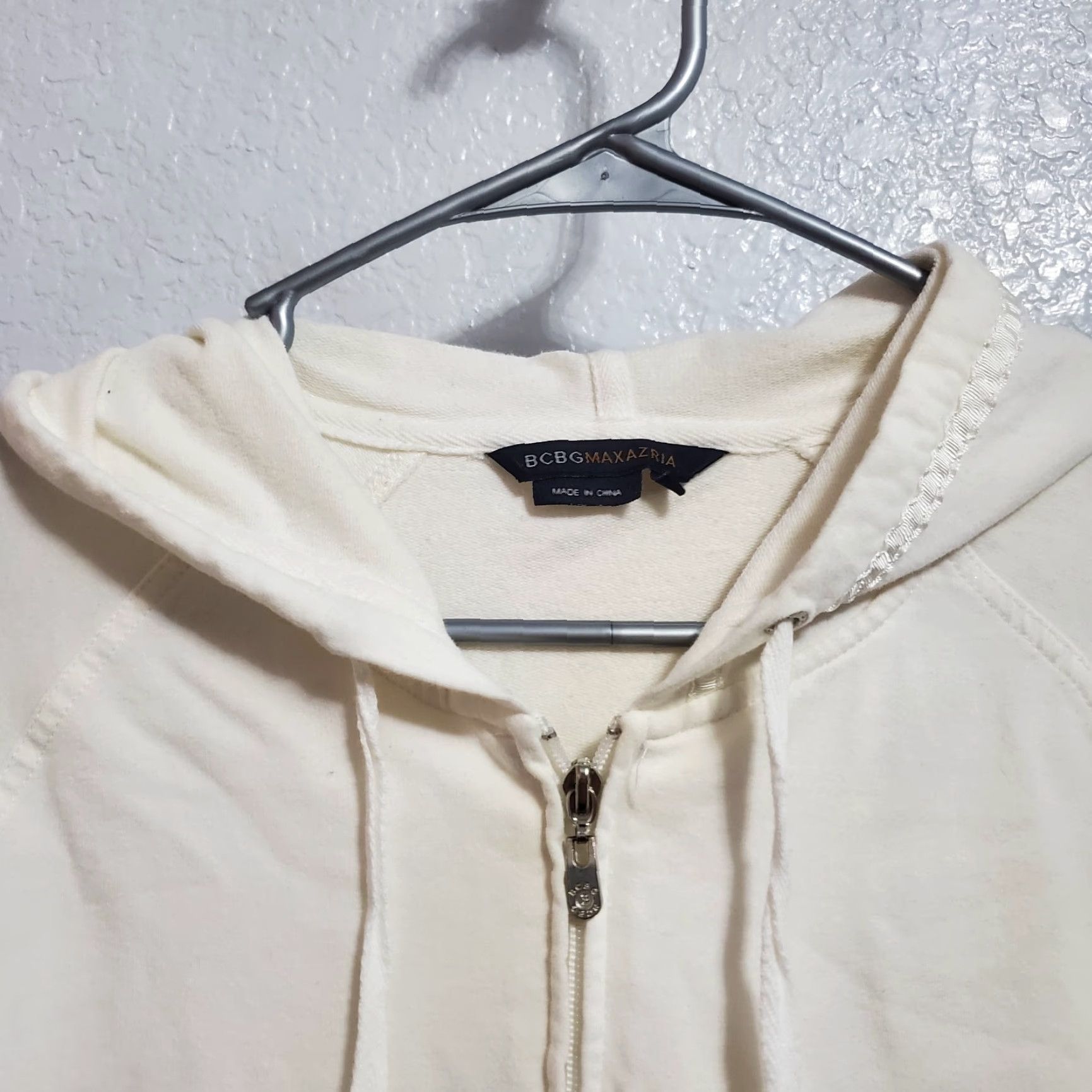 Bcbgmaxazria BCBGMAXAZRIA Sweatshirt Women L Ivory Embellished Full Zip Hooded Pockets Y2K 90s Size L / US 10 / IT 46 - 4 Thumbnail