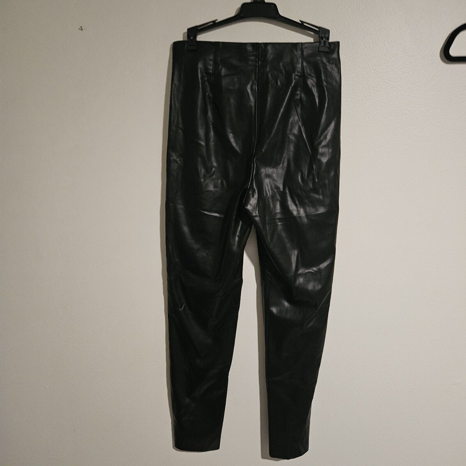 Zara Zara Pleather Leggings Nwt Size Mediun Sexy Date Night zip Size 30" / US 8 / IT 44 - 9 Thumbnail