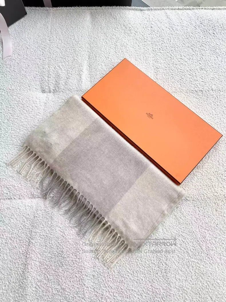 Hermes Hermes Vertical Stripe Cashmere Fringe Scarf Size ONE SIZE - 2 Thumbnail