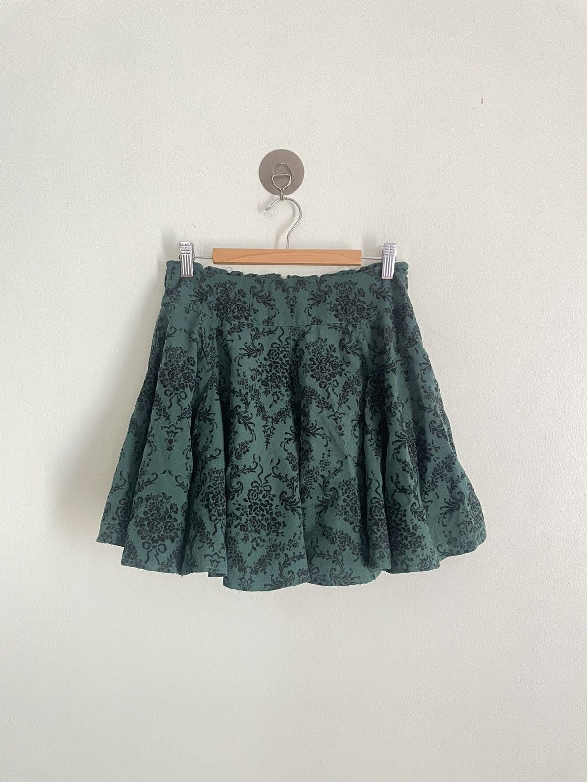 image of Vintage 31 Sons De Mode Short in Green Black, Women's (Size 26)