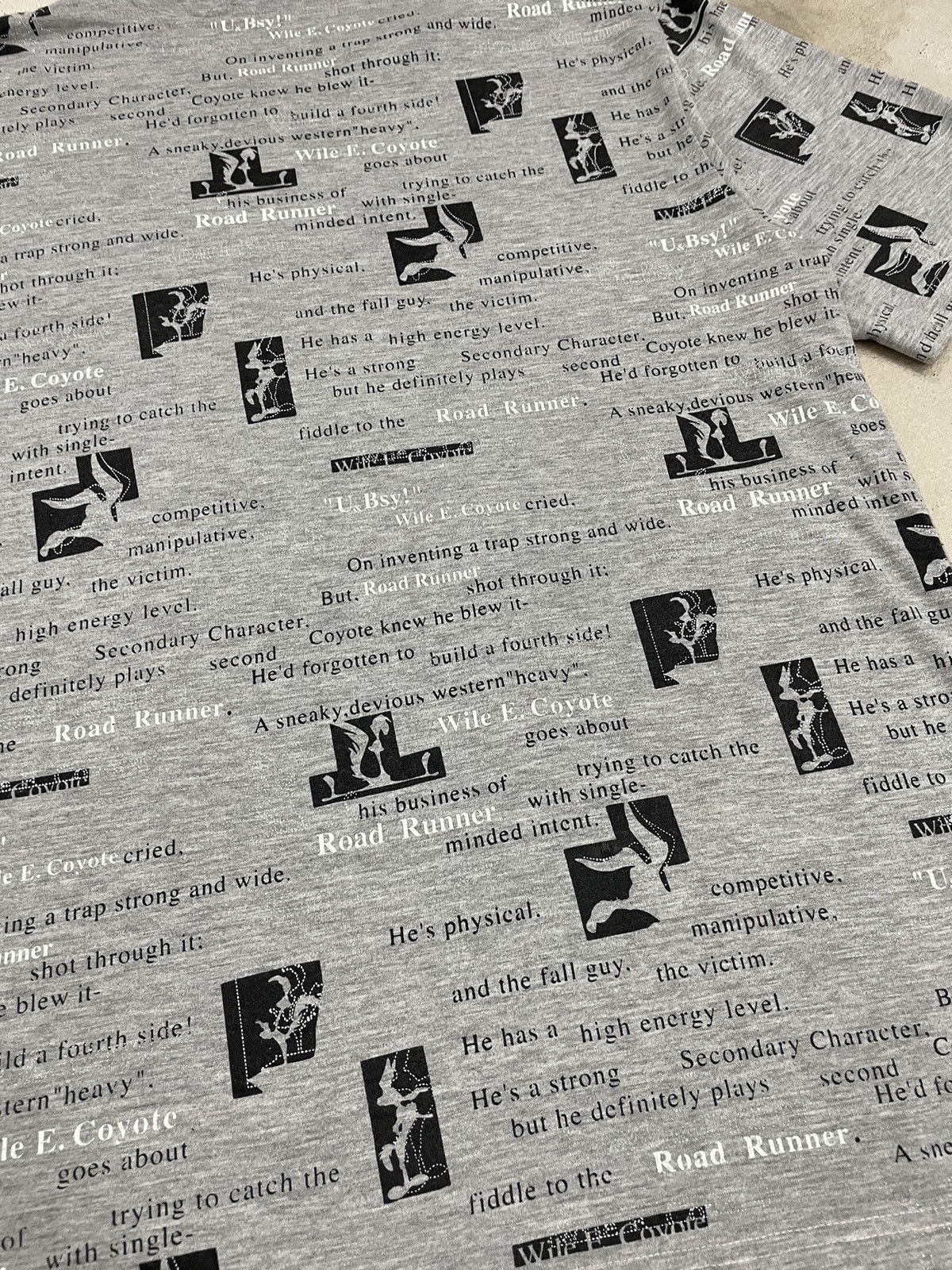 Japanese Brand Full Print Road Runner Wile E.Coyote Bunny Size US M / EU 48-50 / 2 - 12 Thumbnail