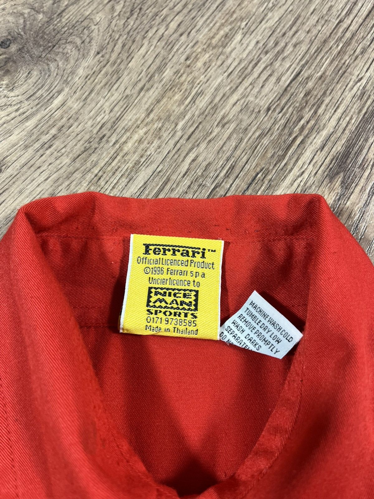 Ferrari Vintage 1996 Ferrari Marlboro Racing F1 Shirt Size US L / EU 52-54 / 3 - 7 Thumbnail