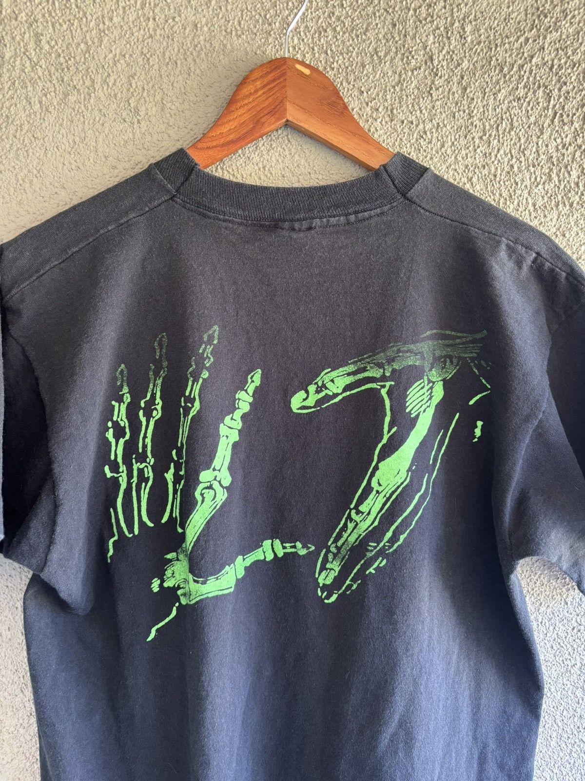 Other 1990 L7 Smell The Magic Tee Size US L / EU 52-54 / 3 - 6 Thumbnail