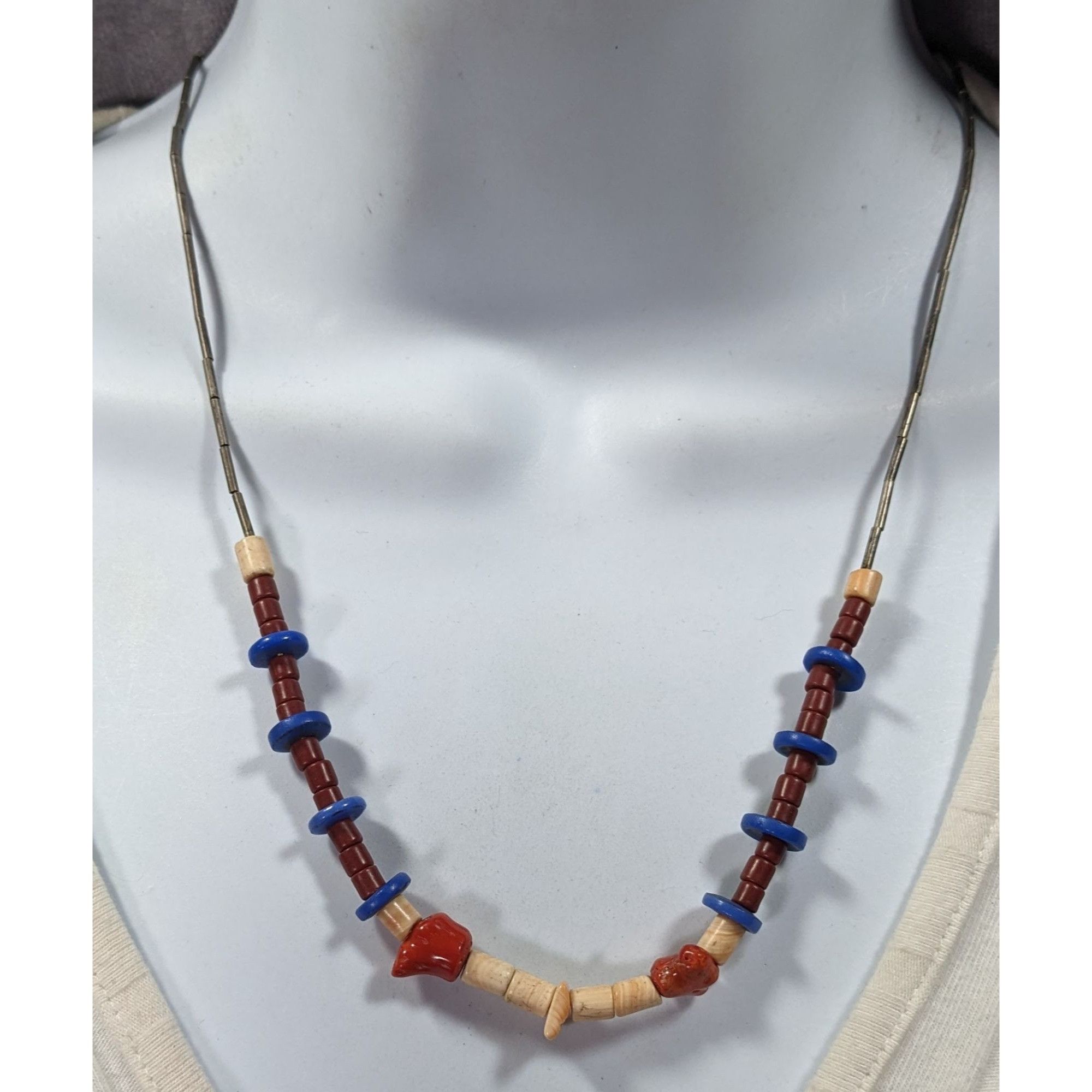 Other Vintage Stone And Coral Beaded Necklace With Liquid Silver A Size ONE SIZE - 5 Thumbnail