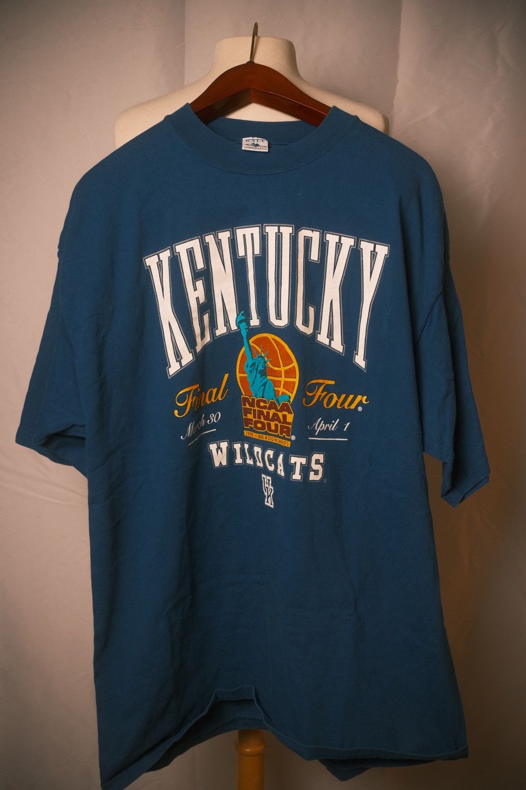 Other Vintage Kentucky Wildcats 1996 Final Four Crewneck T-Shirt Size US XL / EU 56 / 4 - 3 Thumbnail