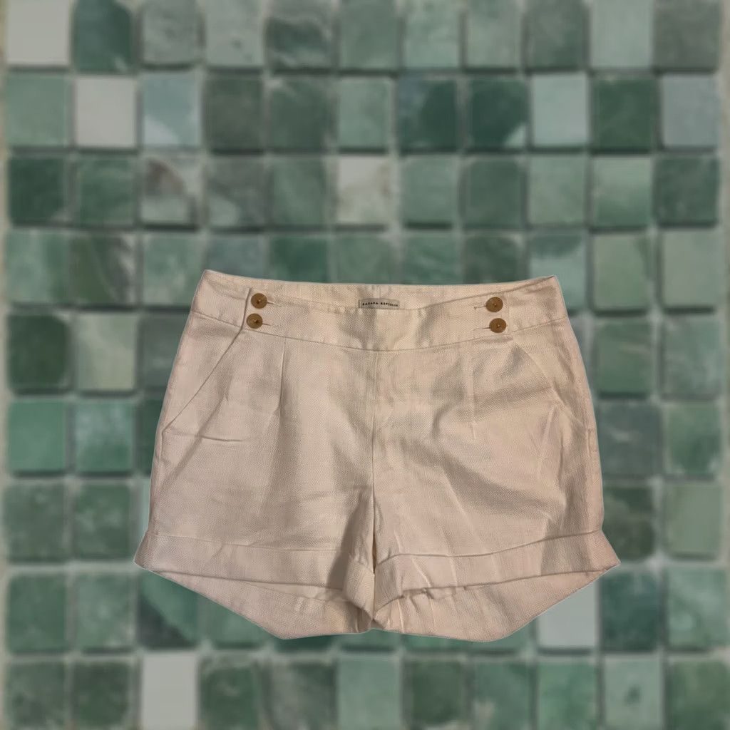 Banana Republic Banana Republic Women's White Button Shorts Size 16 Lined Cuffed Flat Front Size 38" / US 16 / IT 52 - 1 Thumbnail