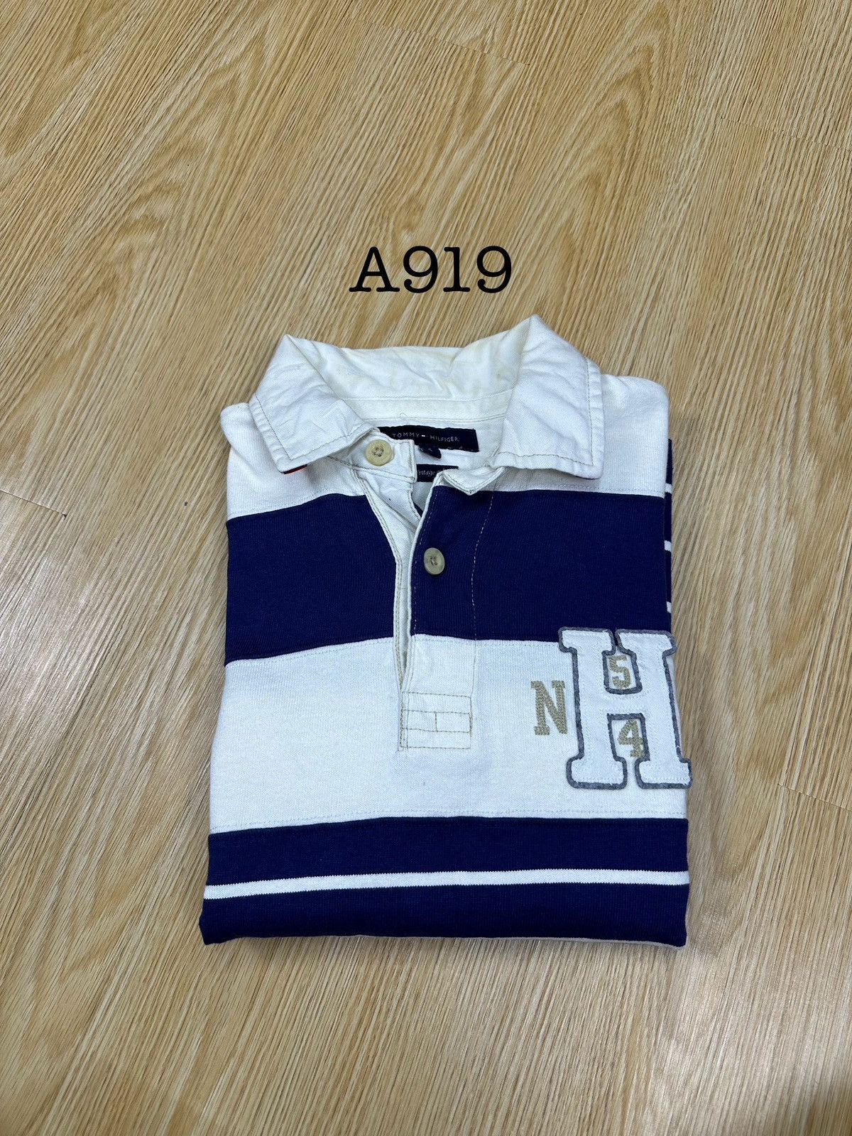 Tommy Hilfiger Tommy Hilfiger Vintage Fit Rugby Polo A919 Size US S / EU 44-46 / 1 - 15 Thumbnail