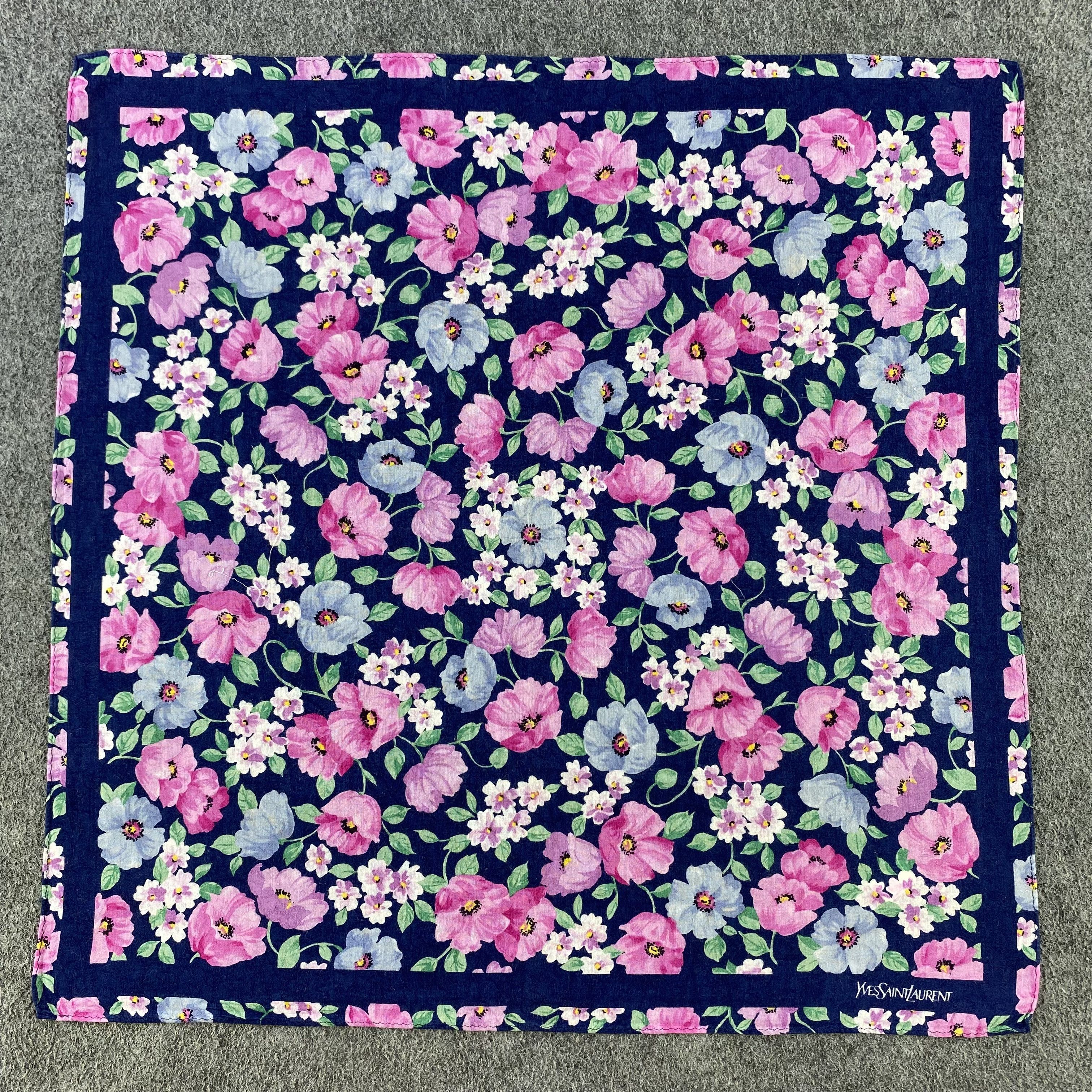 Vintage × Yves Saint Laurent Yves Saint Laurent Handkerchief/Neckerchief/Bandana HC639 Size ONE SIZE - 1 Thumbnail
