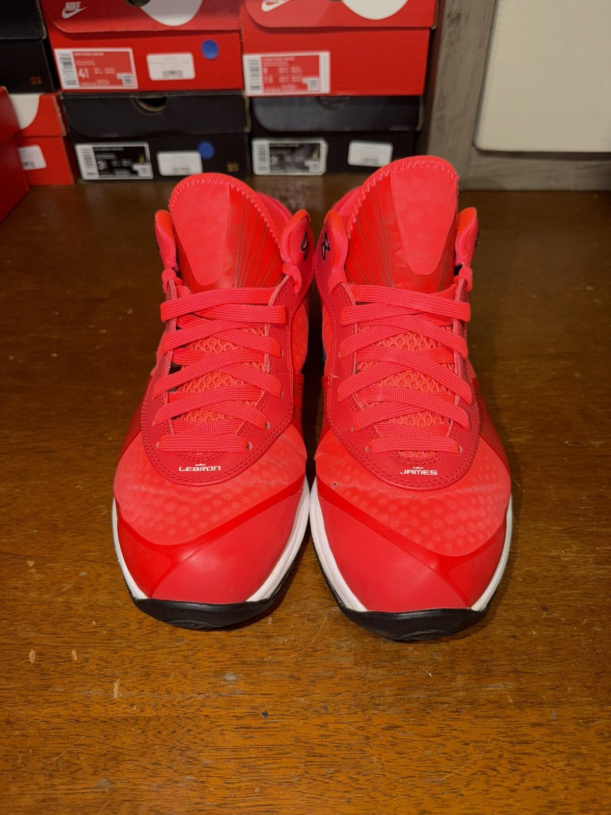Nike Nike Lebron 8 v2 Low Solar Red size 10 Size US 10 / EU 43 - 4 Thumbnail