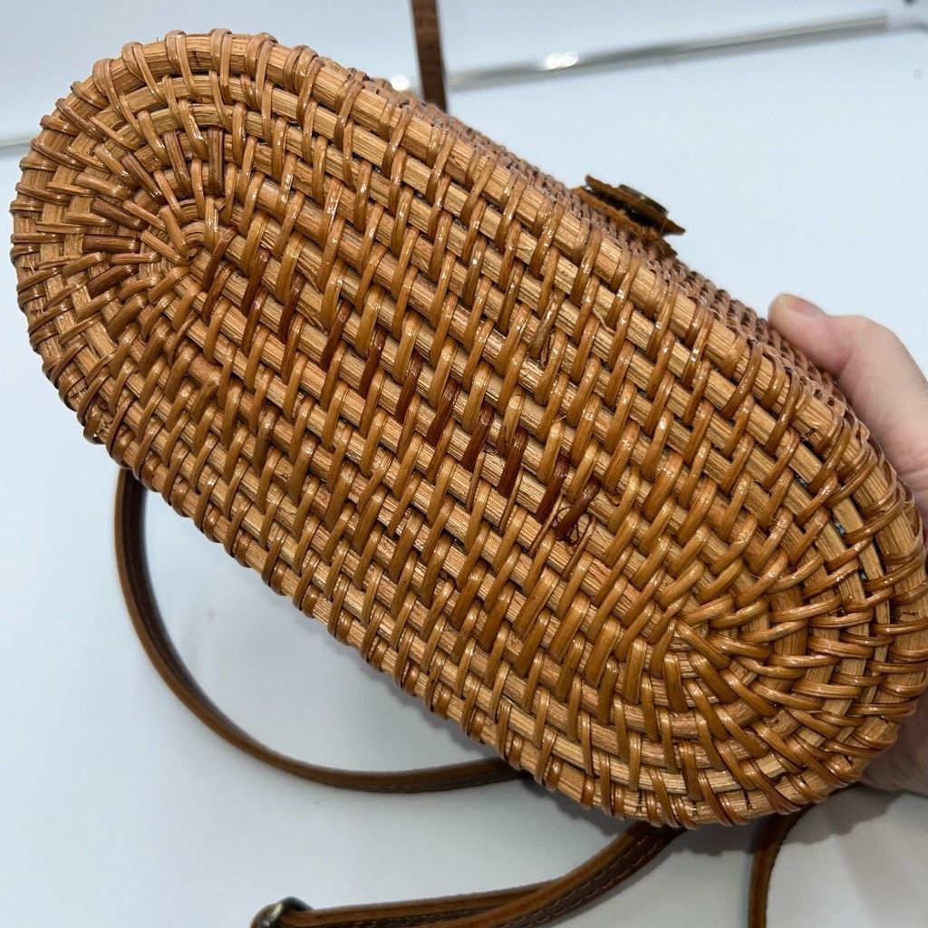 Vintage Vintage Handmade Wicker Basket and Leather Crossbody Bag Size ONE SIZE - 7 Thumbnail