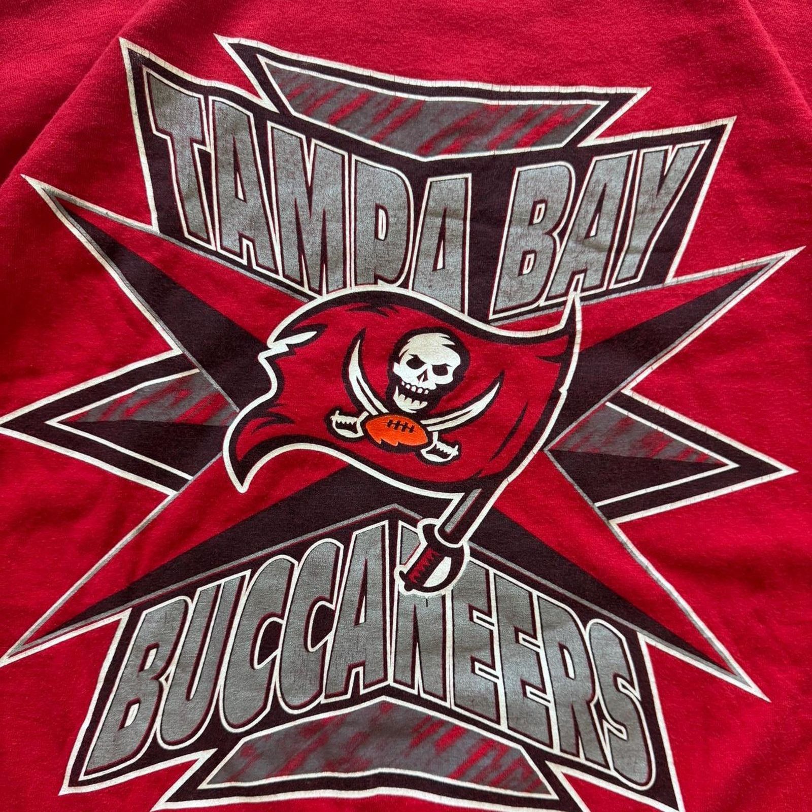 Logo 7 Vintage Late 90s Logo 7 Tampa Bay Buccaneers T-Shirt Size XL Size US XL / EU 56 / 4 - 3 Thumbnail