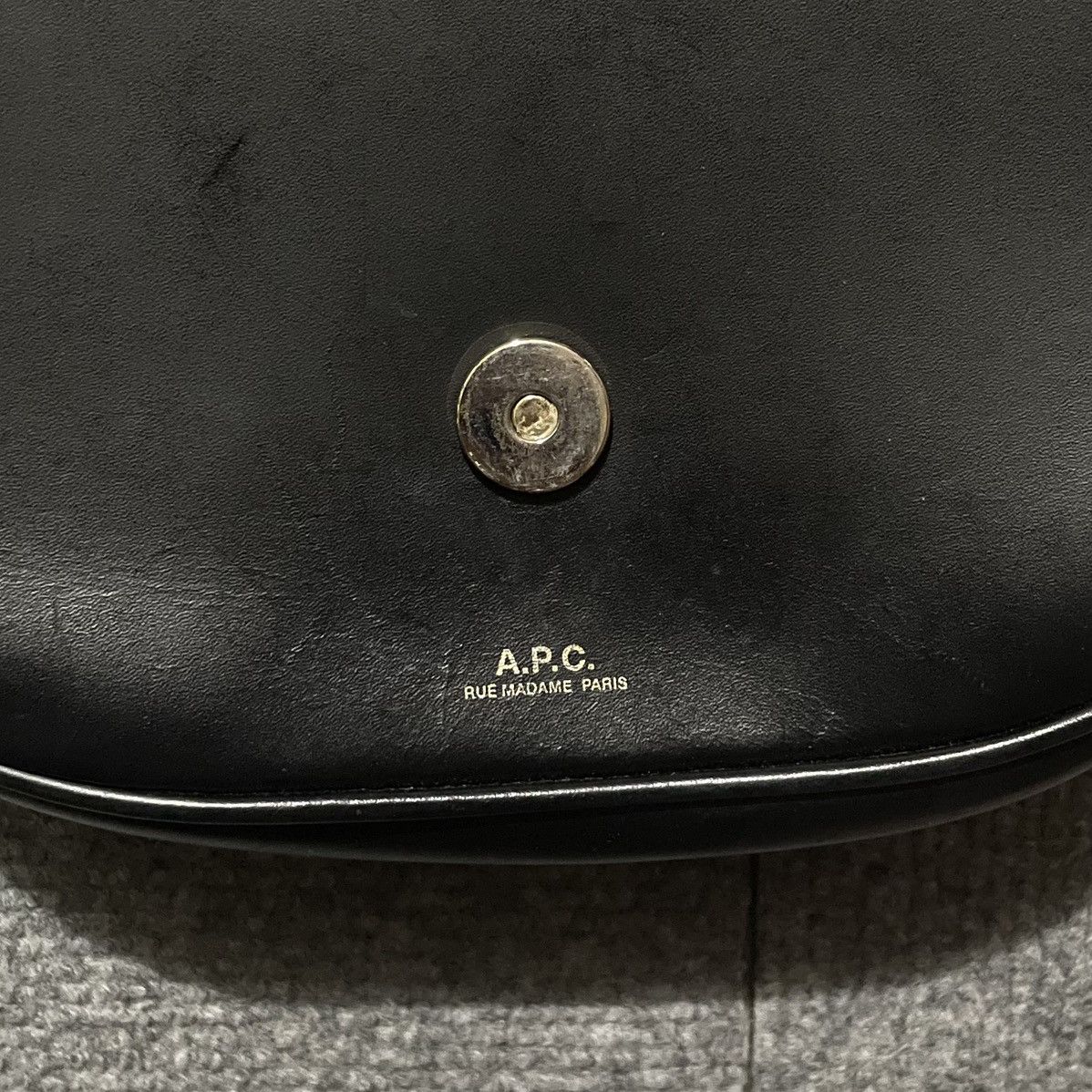 A.P.C. A.P.C bettys slingbag unisex leather Size ONE SIZE - 4 Thumbnail
