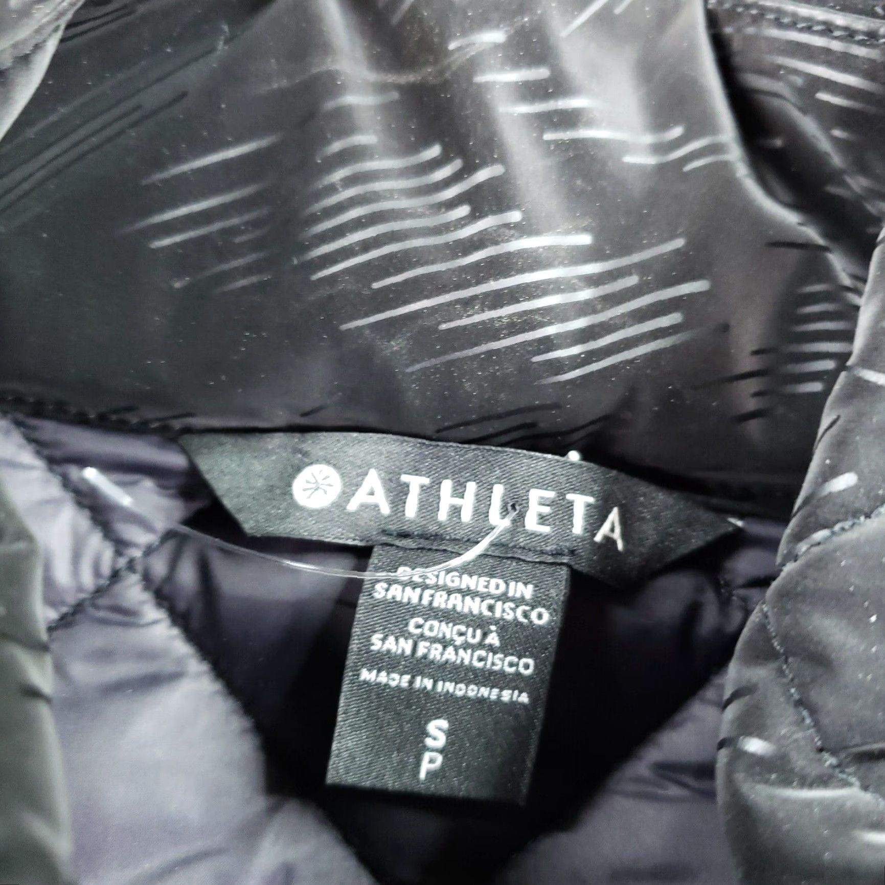Athleta Athleta Vest Womens Small Black Full Zip Quilted Whisper Featherless Velvet Vest NWT Size S / US 4 / IT 40 - 5 Thumbnail