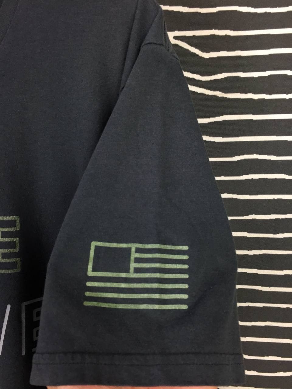 Under Armour × Vintage Under Armour Land Of The Free Home Of The Brave Tee Size US XL / EU 56 / 4 - 4 Thumbnail