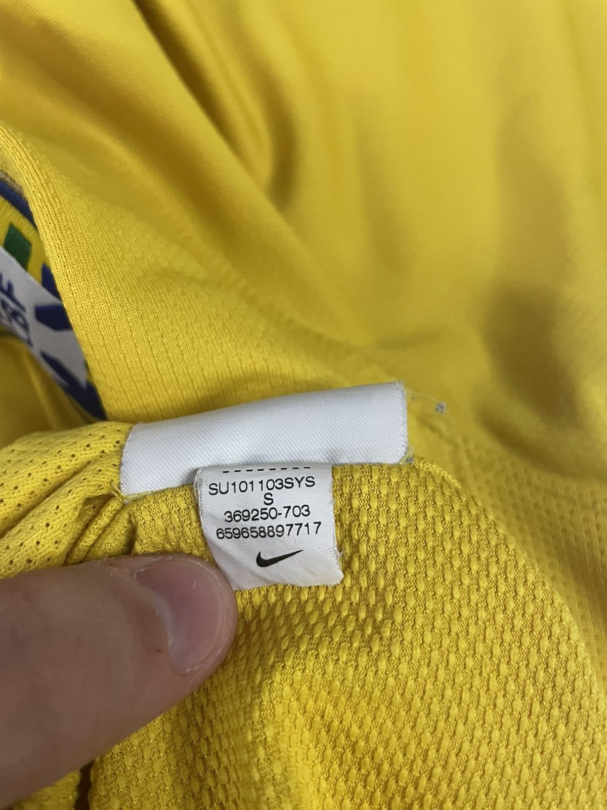 Nike Vintage Nike Brazil 2008-2010 Home Soccer Football Jersey Size US M / EU 48-50 / 2 - 17 Thumbnail