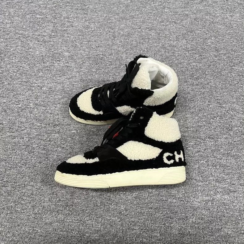 Chanel Chanel HighTop Teddy Bear Sneakers -2505 Size US 8 / IT 38 - 2 Thumbnail