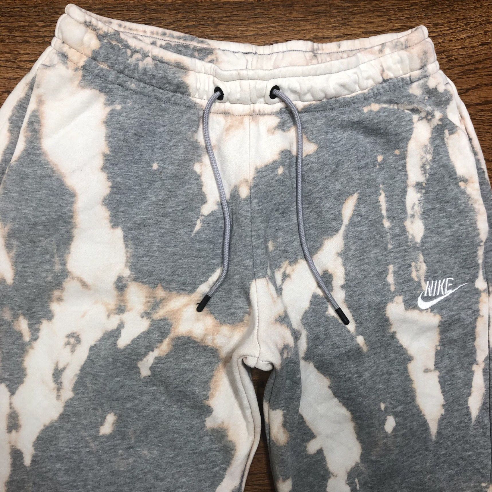 Nike VINTAGE Nike Sweatpants Joggers Gray Acid Wash Tie Dye Mens Small 1 Of 1 Drawstring Pockets Tapered 90s Athleisure University Logo Size US 29 - 3 Thumbnail