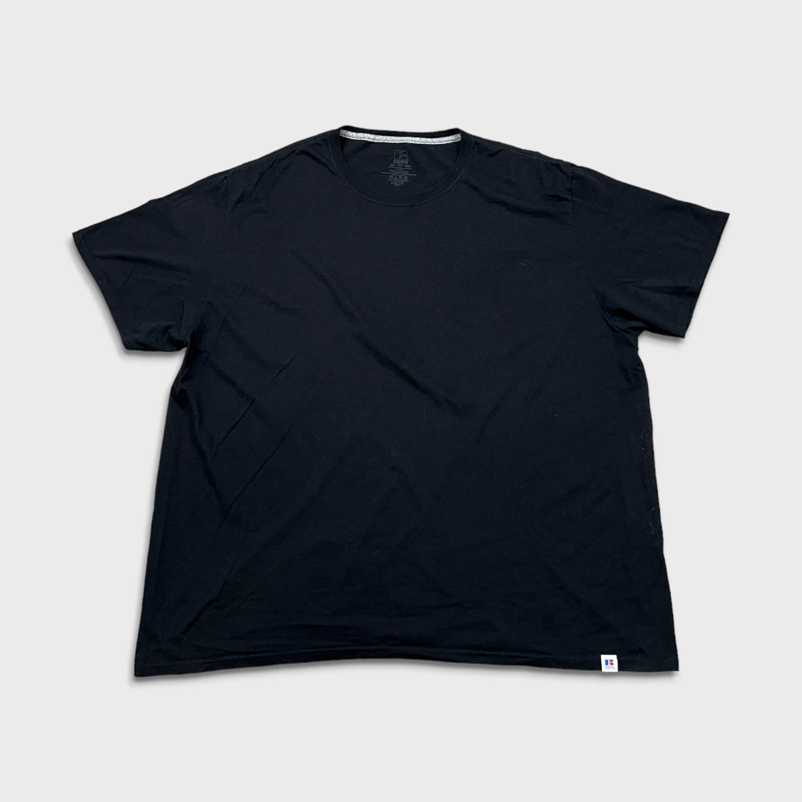 Russell Athletic × Vintage Russell Athletic T Shirt Essential Blank Short Sleeve Tee Size US XXL / EU 58 / 5 - 1 Thumbnail