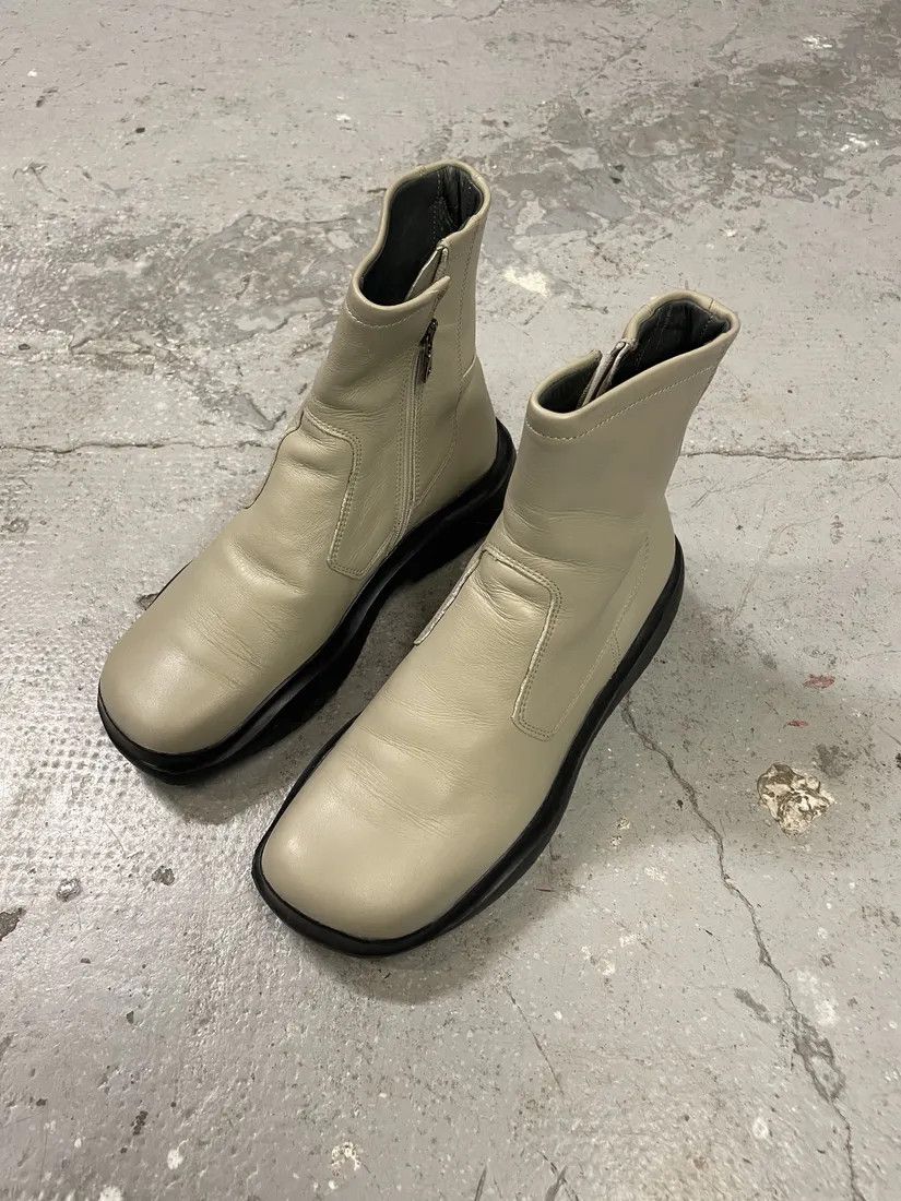 Prada × Vintage FW1999 Prada Vibram Grey Ankle Leather Boots Size US 7.5 / IT 37.5 - 4 Thumbnail